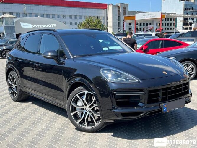 Porsche Cayenne Turbo 36 interauto-car