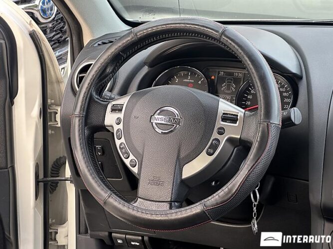 Nissan Qashqai 38 interauto-car