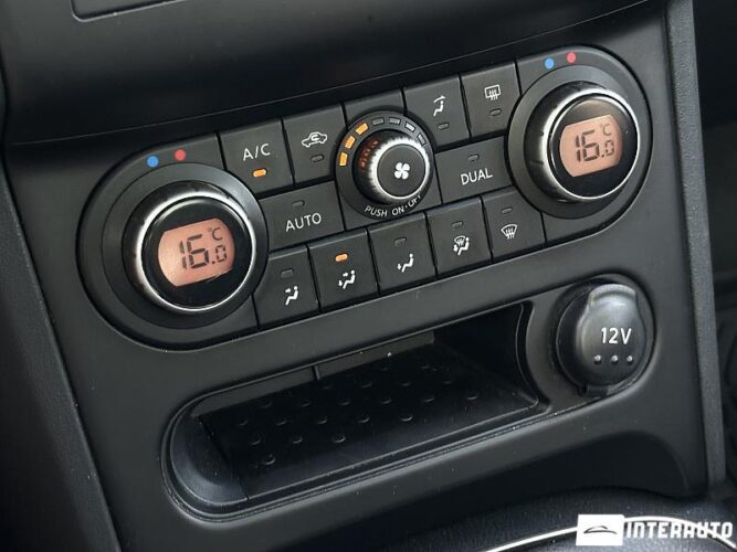 Nissan Qashqai 42 interauto-car