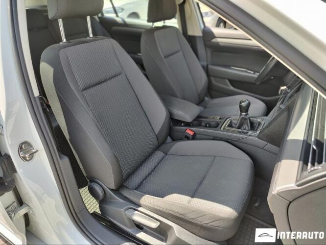 Volkswagen Passat 36 interauto-car