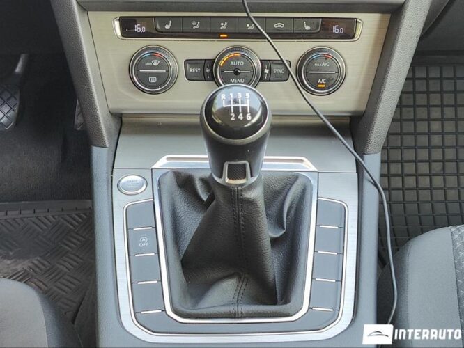 Volkswagen Passat 42 interauto-car