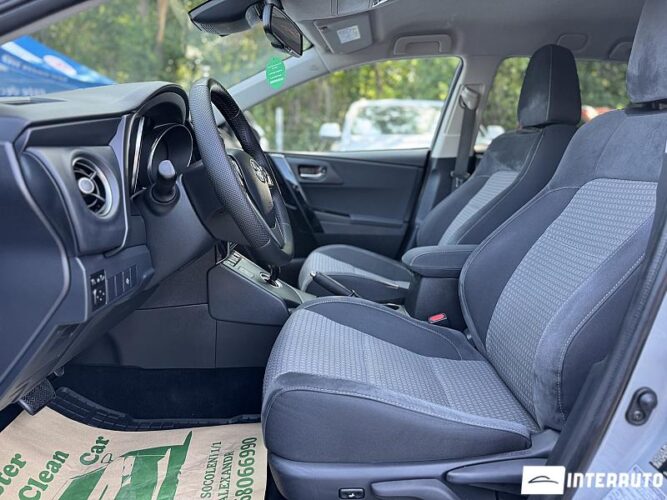 Toyota Auris 39 interauto-car