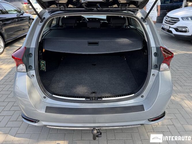 Toyota Auris 36 interauto-car