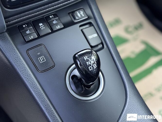 Toyota Auris 46 interauto-car