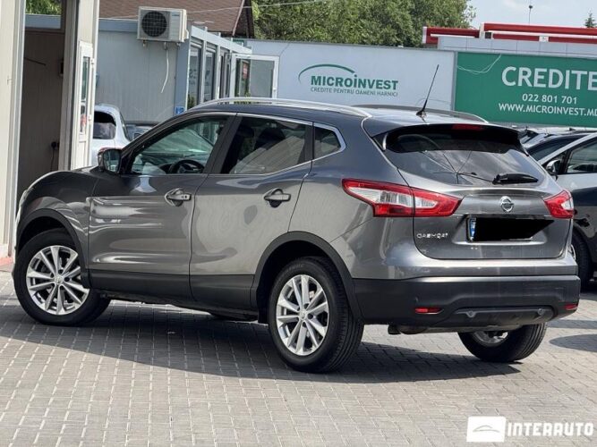 Nissan Qashqai 30 interauto-car