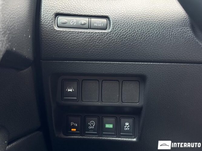 Nissan Qashqai 39 interauto-car