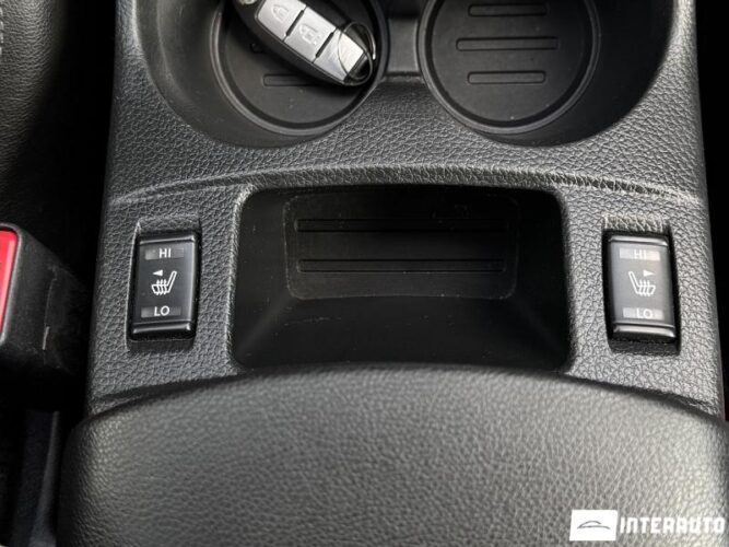 Nissan Qashqai 36 interauto-car