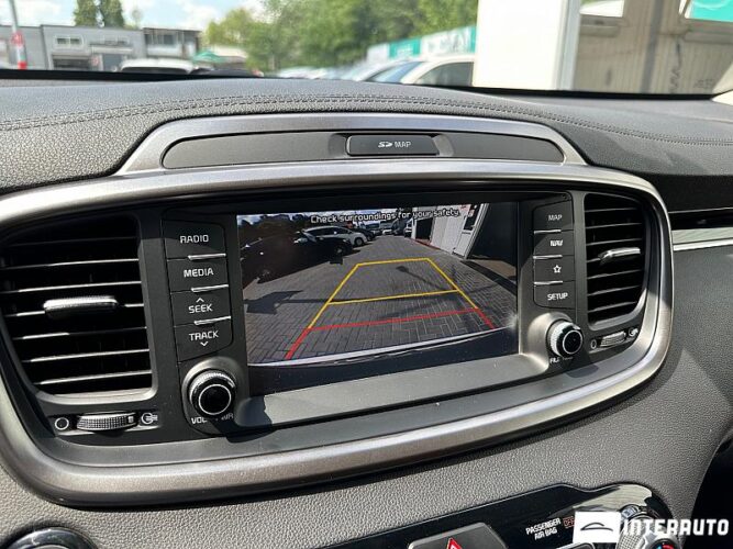 Kia Sorento 43 interauto-car