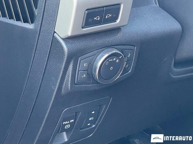 Ford F150 42 interauto-car