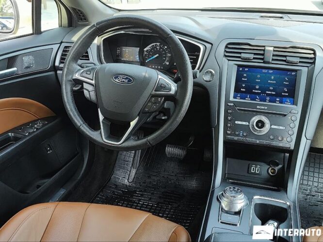 Ford Fusion 39 interauto-car