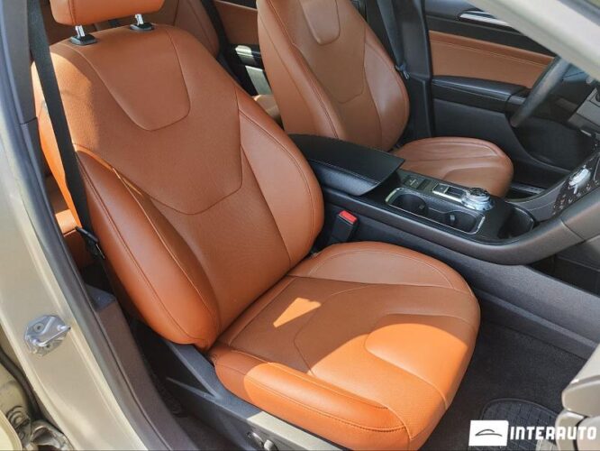 Ford Fusion 36 interauto-car