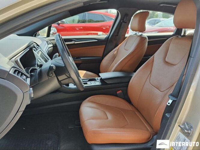 Ford Fusion 34 interauto-car