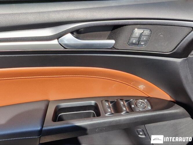 Ford Fusion 44 interauto-car