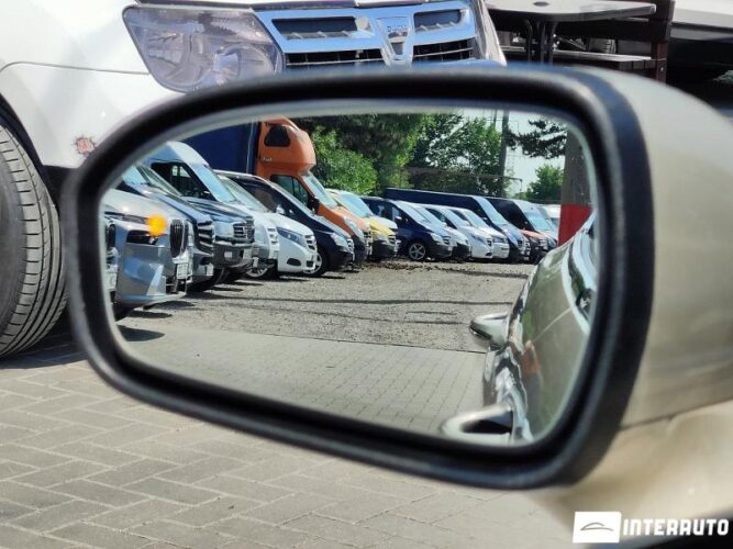 Ford Fusion 47 interauto-car