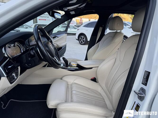 BMW 530e 41 interauto-car
