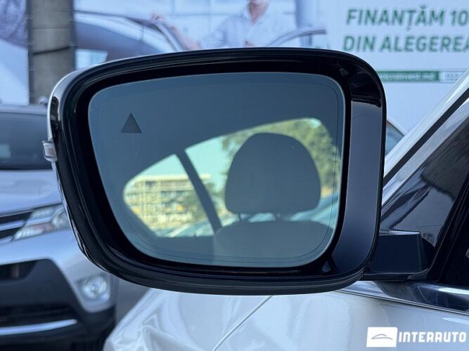 BMW 530e 56 interauto-car