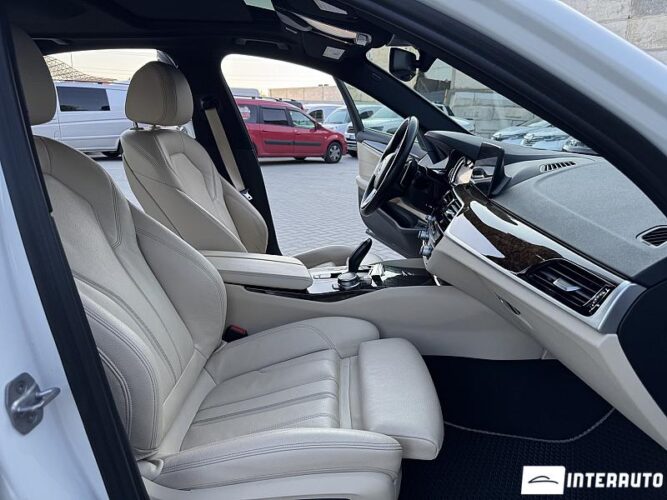 BMW 530e 53 interauto-car