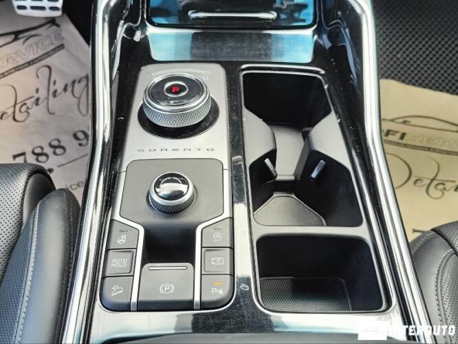 Kia Sorento 48 interauto-car