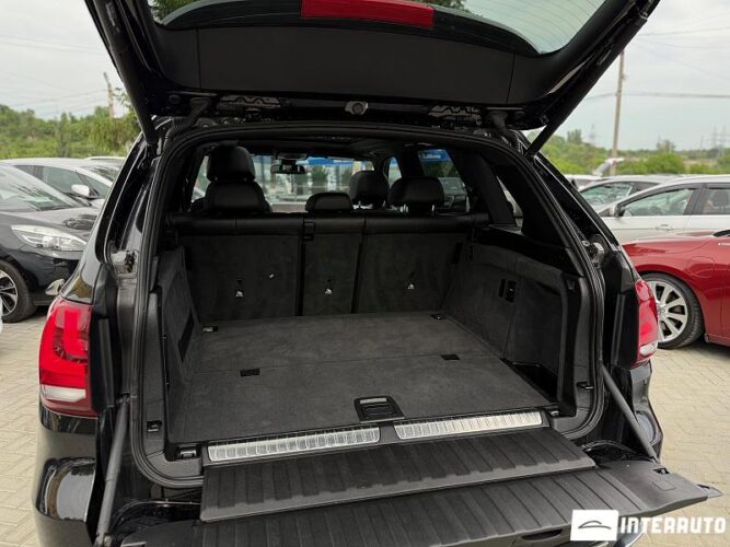 BMW X5 4.0e 62 interauto-car