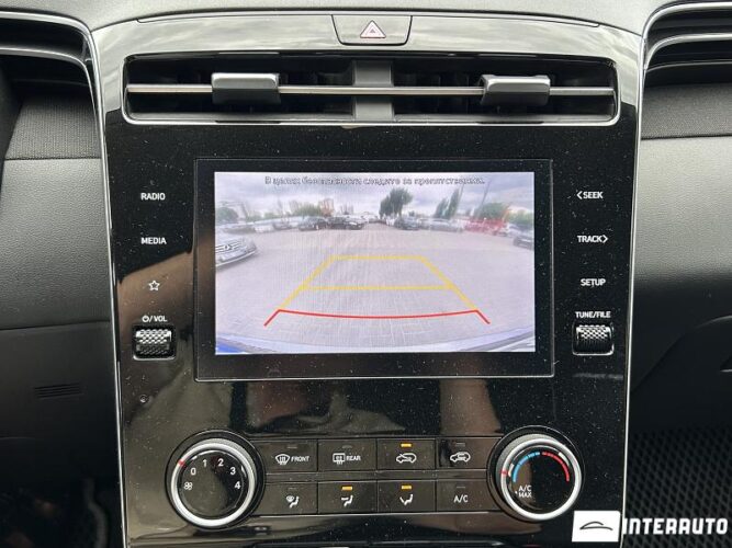 Hyundai Tucson 38 interauto-car