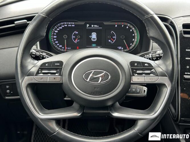 Hyundai Tucson 37 interauto-car