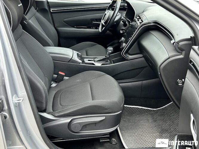 Hyundai Tucson 34 interauto-car