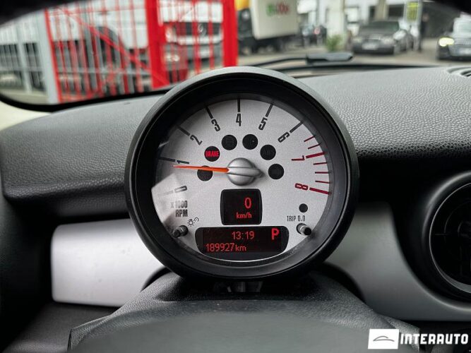 Mini Cooper 33 interauto-car