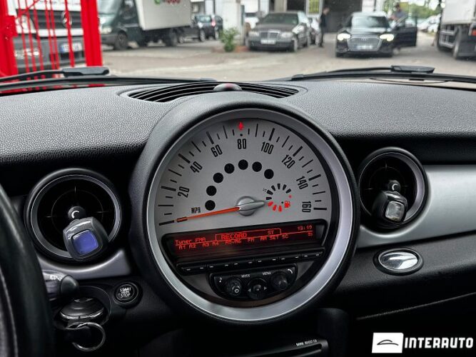 Mini Cooper 34 interauto-car