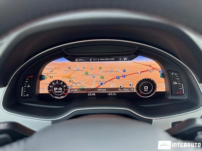 Audi Q7 43 interauto-car