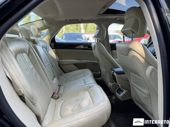 Lincoln MKZ 56 interauto-car