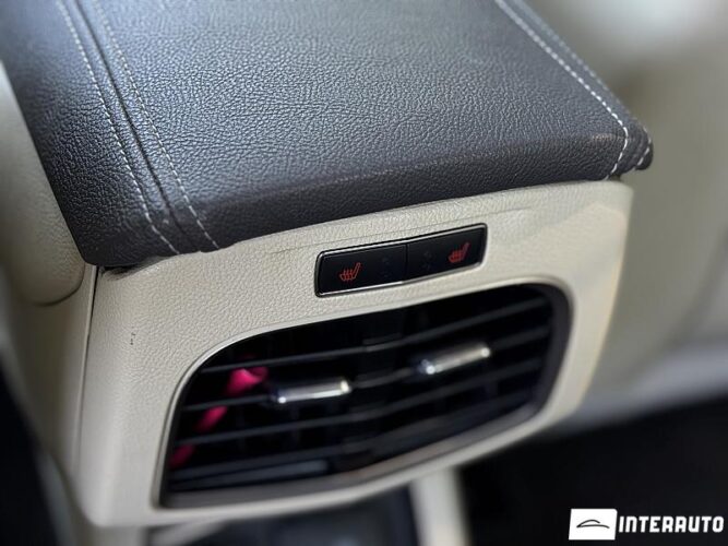 Lincoln MKZ 55 interauto-car