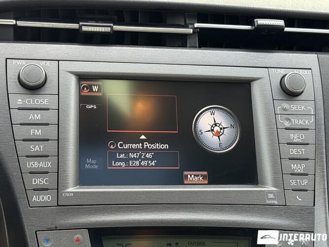 Toyota Prius 43 interauto-car