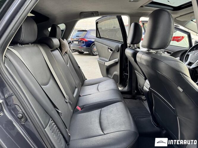 Toyota Prius 47 interauto-car