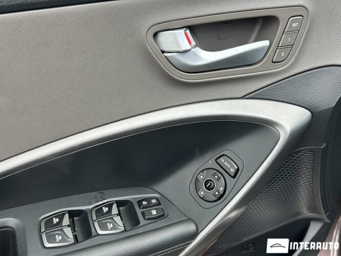 Hyundai Santa Fe 38 interauto-car