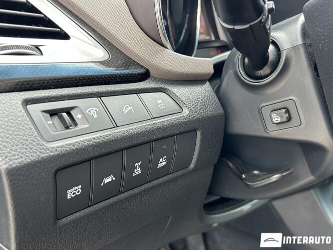 Hyundai Santa Fe 41 interauto-car