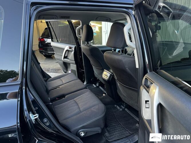 Toyota Land Cruiser Prado 42 interauto-car