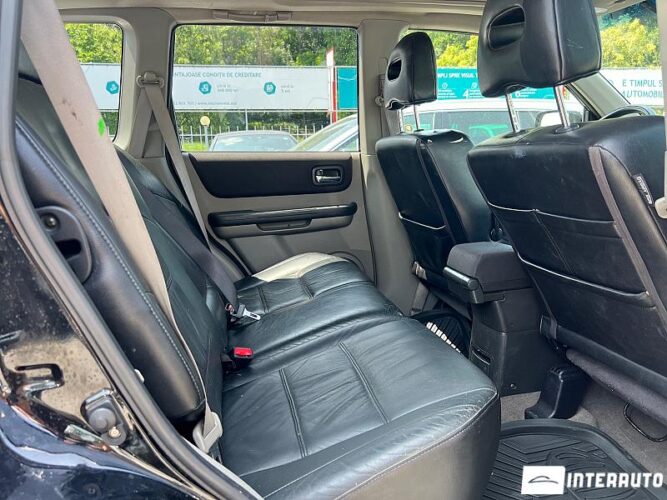 Nissan X-Trail 41 interauto-car