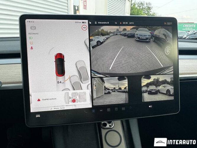 Tesla Model 3 34 interauto-car