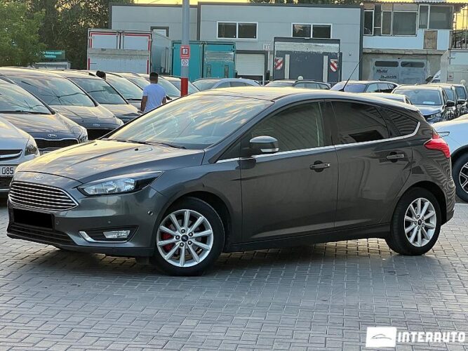 Ford Focus 30 interauto-car
