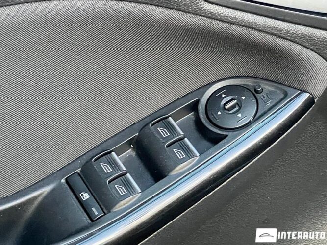 Ford Focus 45 interauto-car