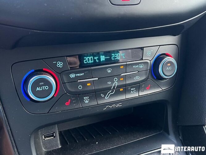 Ford Focus 40 interauto-car