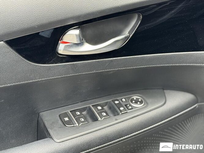 Kia K3 41 interauto-car