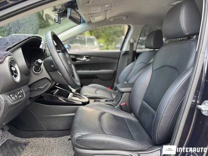 Kia K3 42 interauto-car