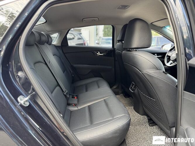 Kia K3 54 interauto-car