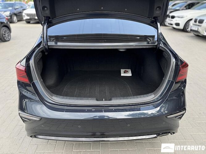 Kia K3 38 interauto-car