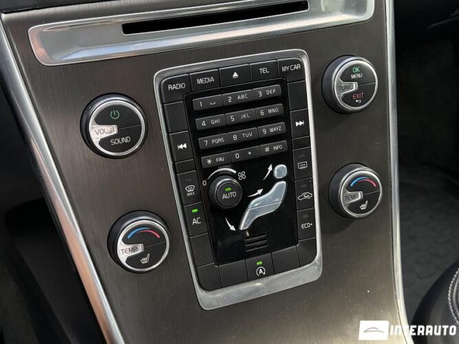 Volvo XC 60 43 interauto-car