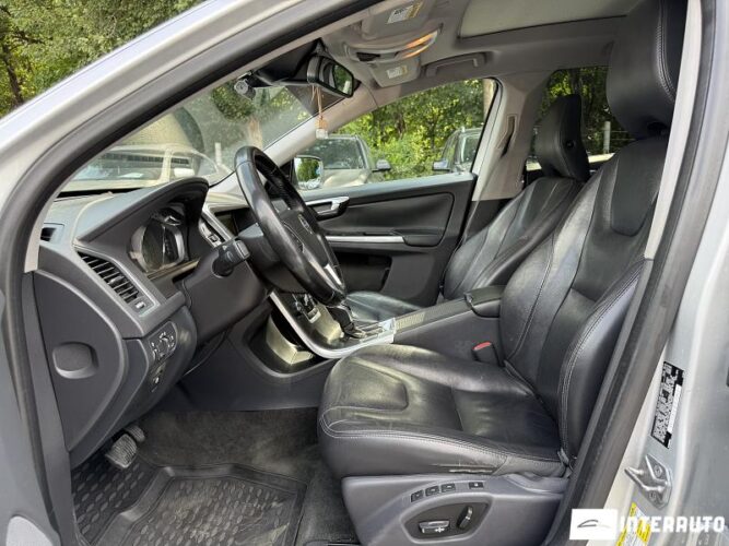 Volvo XC 60 35 interauto-car