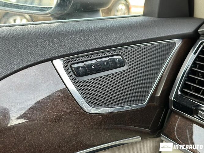 Volvo XC 90 46 interauto-car