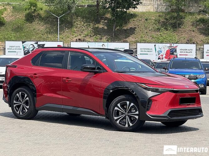 Toyota bZ4X 32 interauto-car