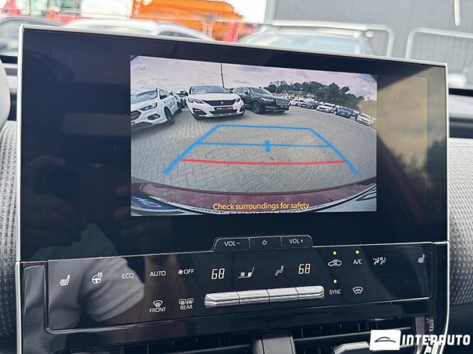 Toyota bZ4X 39 interauto-car